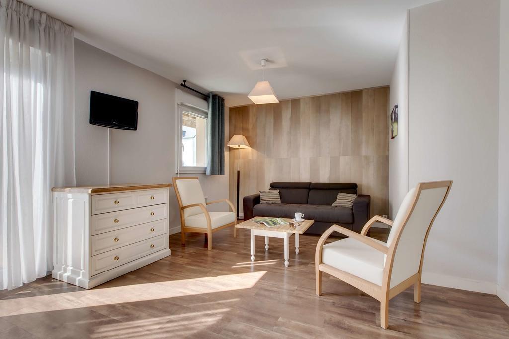 Appartements Les Ormes Epiniac Exterior foto